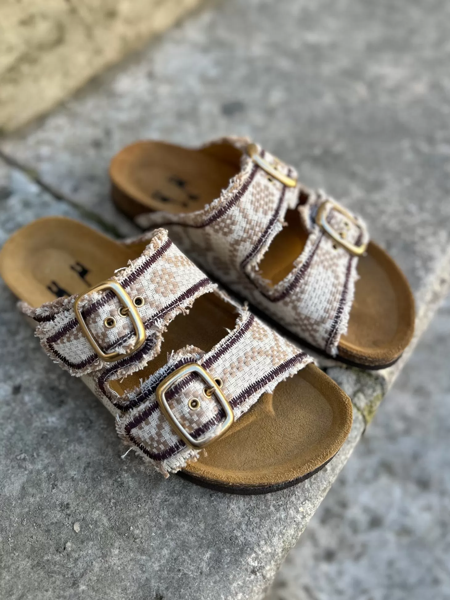 NINALEUCA BEIGE BURGUNDY SANDALS Cheap