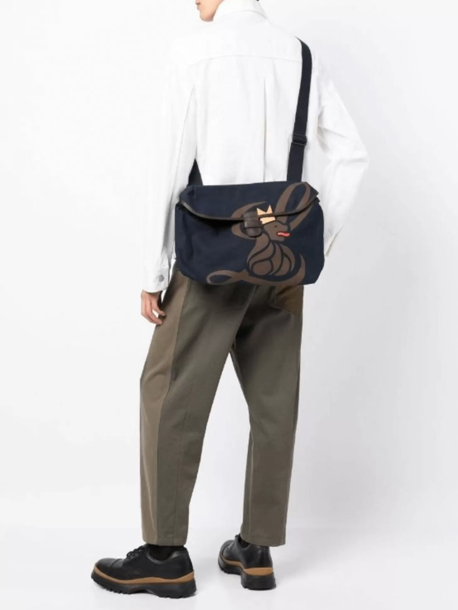 Leathersmith of London CANVAS LION MESSENGER BAG NAVY Cheap